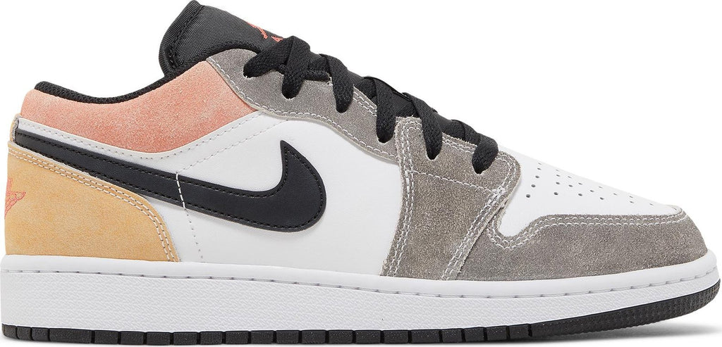 [DX4374-008] Grade School Air Jordan RETRO 1 LOW SE 'FLIGHT CLUB (GS)'