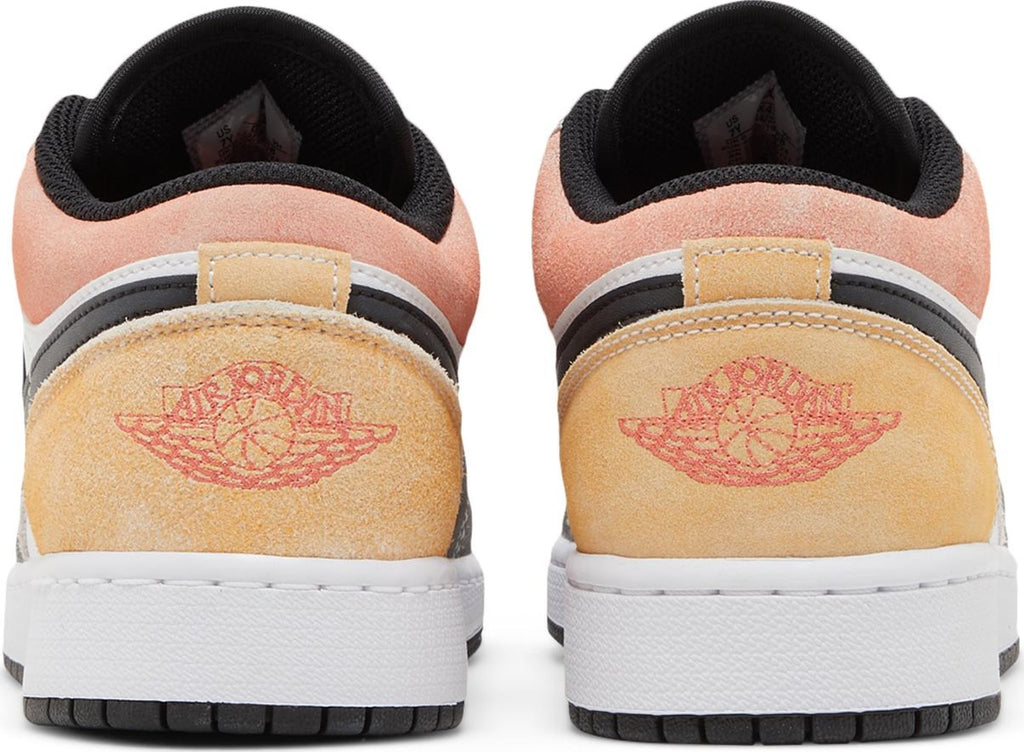 [DX4374-008] Grade School Air Jordan RETRO 1 LOW SE 'FLIGHT CLUB (GS)'