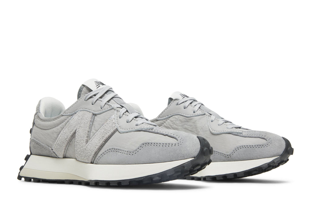 [WS327VG] Womens New Balance 327 'STAUD'