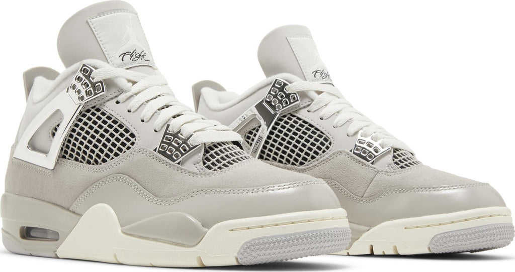 [AQ9129-001] Womens Air Jordan Retro 4 'Frozen Moments'