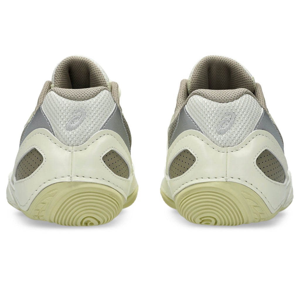 [1203A879-250] MENS ASICS HYPERSYNC 'OYSTER WHIT IVORY'