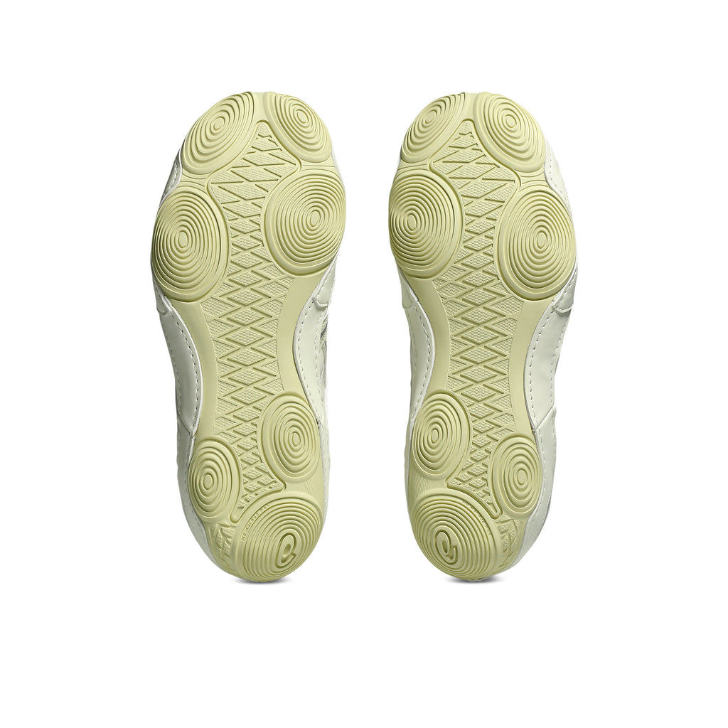 [1203A879-250] MENS ASICS HYPERSYNC 'OYSTER WHIT IVORY'