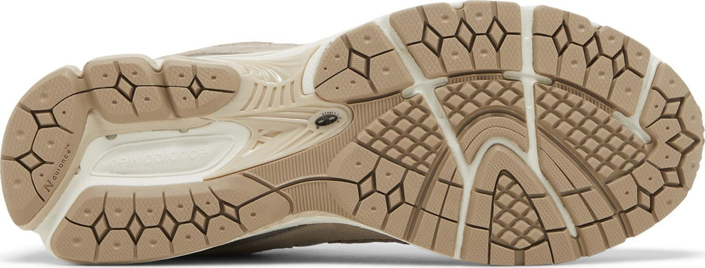 [M2002RSI] Mens New Balance 2002R 'Driftwood Sandstone'