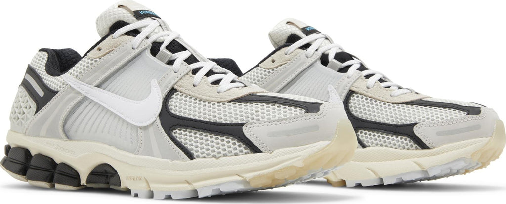 [FN7649-110] Mens Nike ZOOM VOMERO 5 'SUPERSONIC LIGHT BONE BLACK'