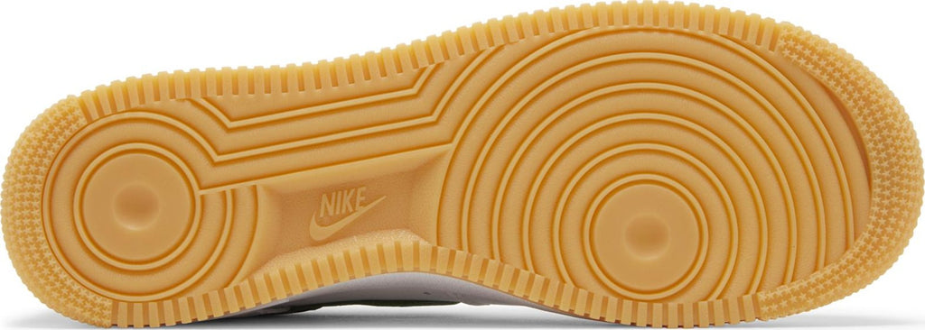[FD7039-101] Mens Nike AIR FORCE 1 LOW RETRO QS 'COLOR OF THE MONTH WHITE FOREST GREEN'