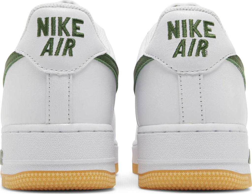 [FD7039-101] Mens Nike AIR FORCE 1 LOW RETRO QS 'COLOR OF THE MONTH WHITE FOREST GREEN'