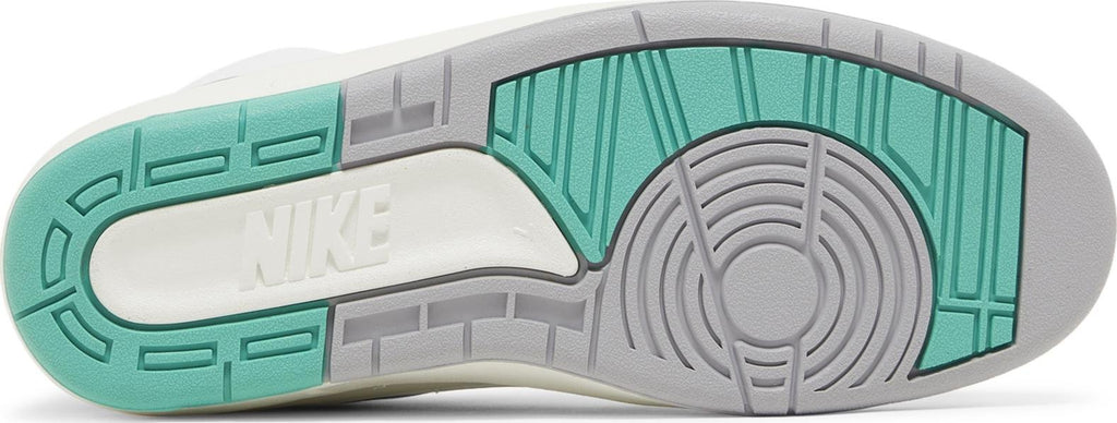 [FN6755-100] Womens Air Jordan RETRO 2 'CRYSTAL MINT'