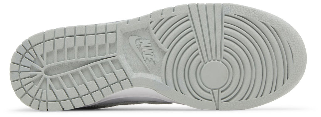 [FN7658-100] WOMENS NIKE DUNK LOW 'LIGHT SILVER CORDUROY'