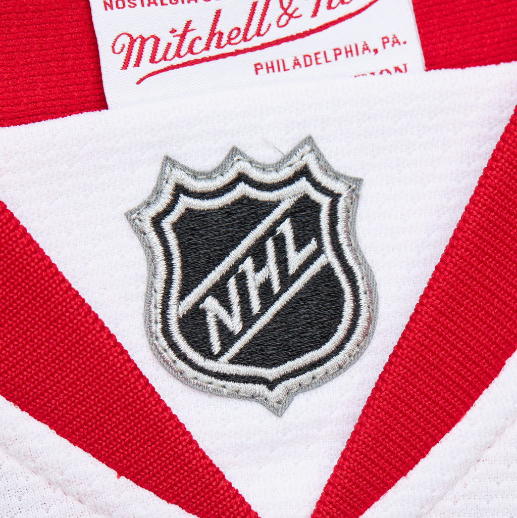 Mens Mitchell & Ness NHL WHITE ALTERNATE JERSEY CAPITALS 2012 ALEXANDER OVECHKIN