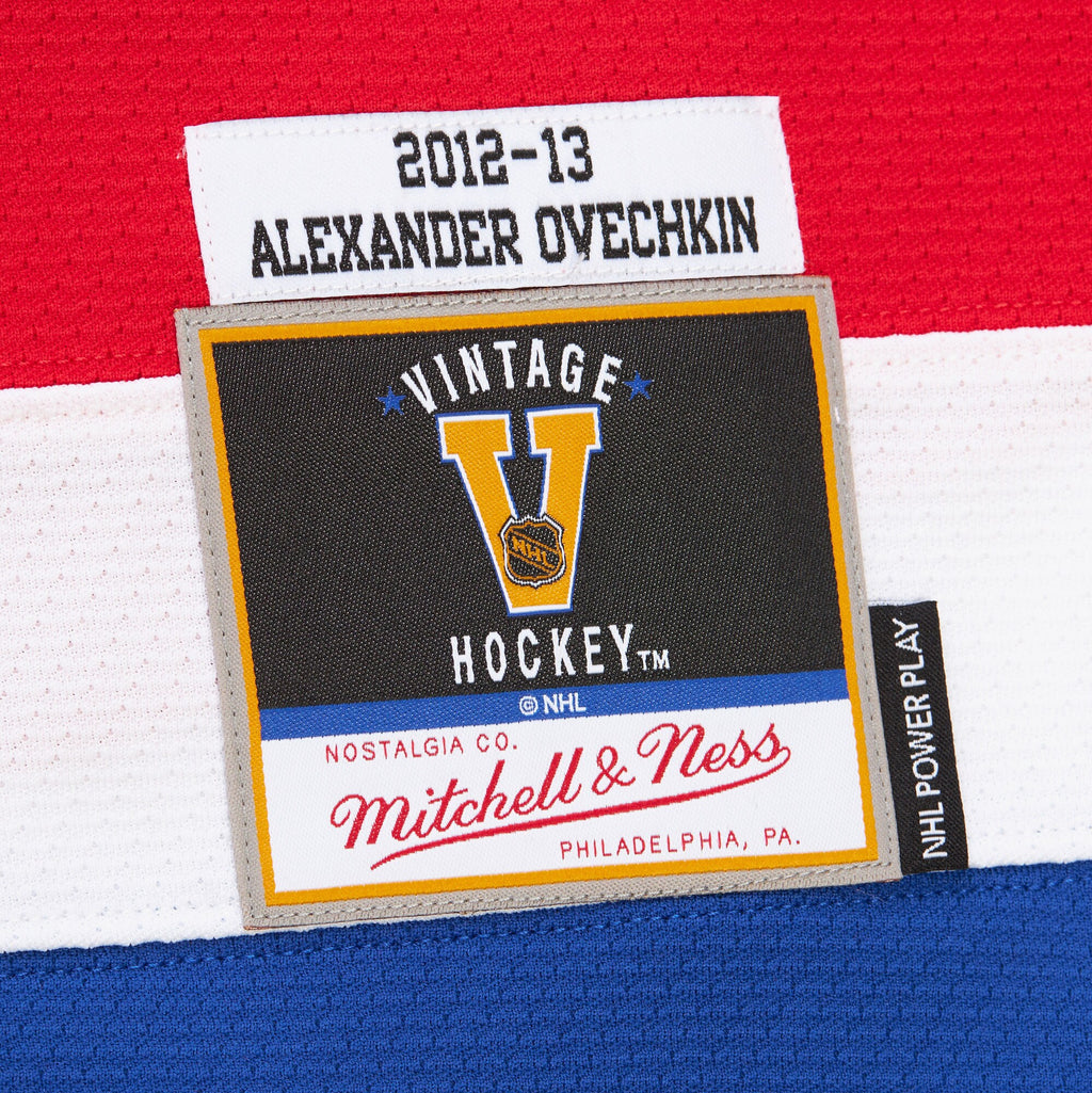 Mens Mitchell & Ness NHL WHITE ALTERNATE JERSEY CAPITALS 2012 ALEXANDER OVECHKIN