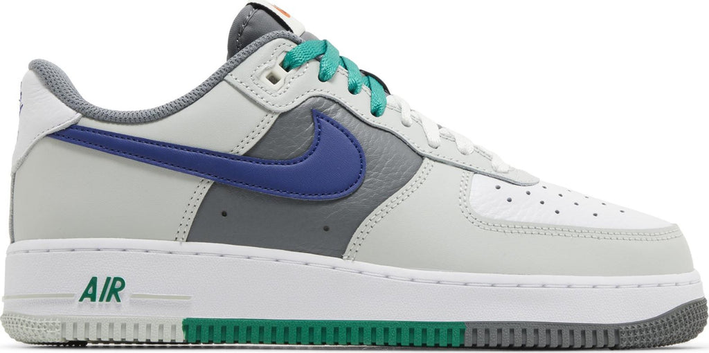 [FD2592-001] Mens Nike Air Force 1 Low '07 LV8 'Split Light Silver Deep Royal Blue'