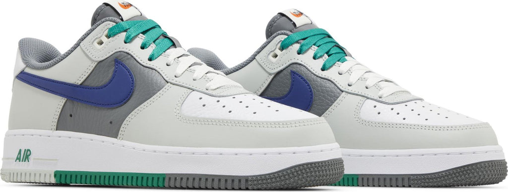 [FD2592-001] Mens Nike Air Force 1 Low '07 LV8 'Split Light Silver Deep Royal Blue'