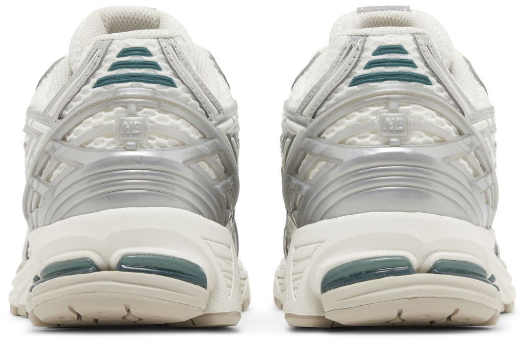 [M1906REE] MENS NEW BALANCE 1906R 'SILVER METALLIC SEA SALT'