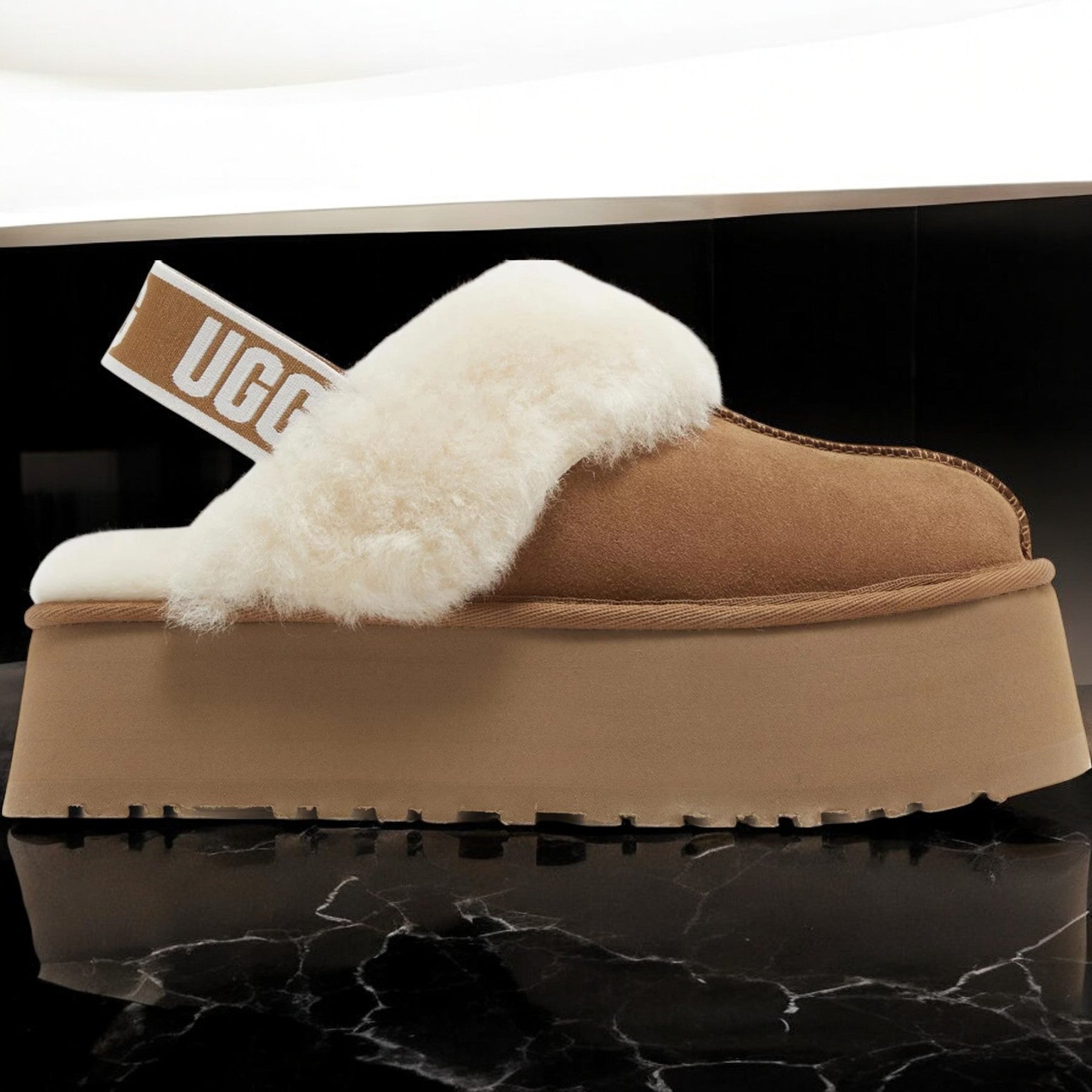 [1113474-CHE] Womens UGG FUNKETTE