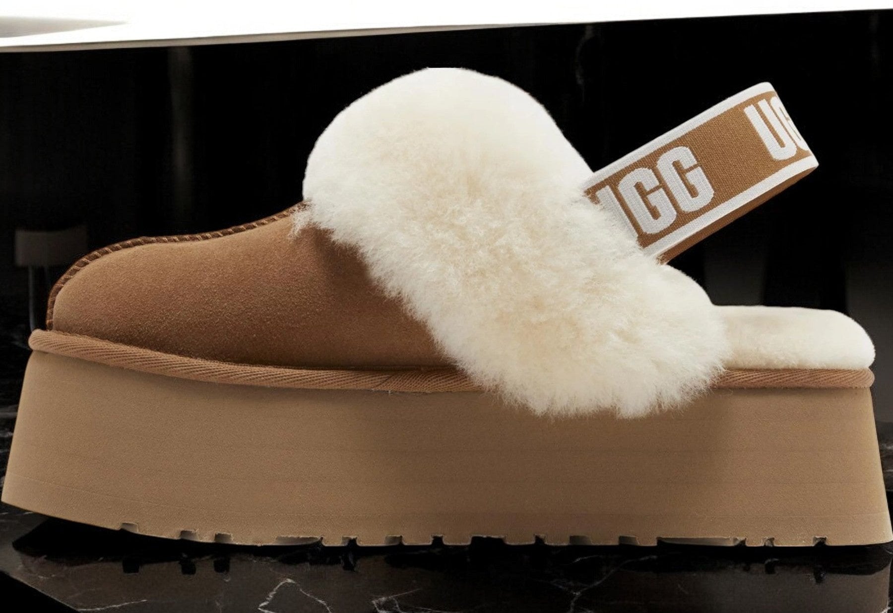 [1113474-CHE] Womens UGG FUNKETTE