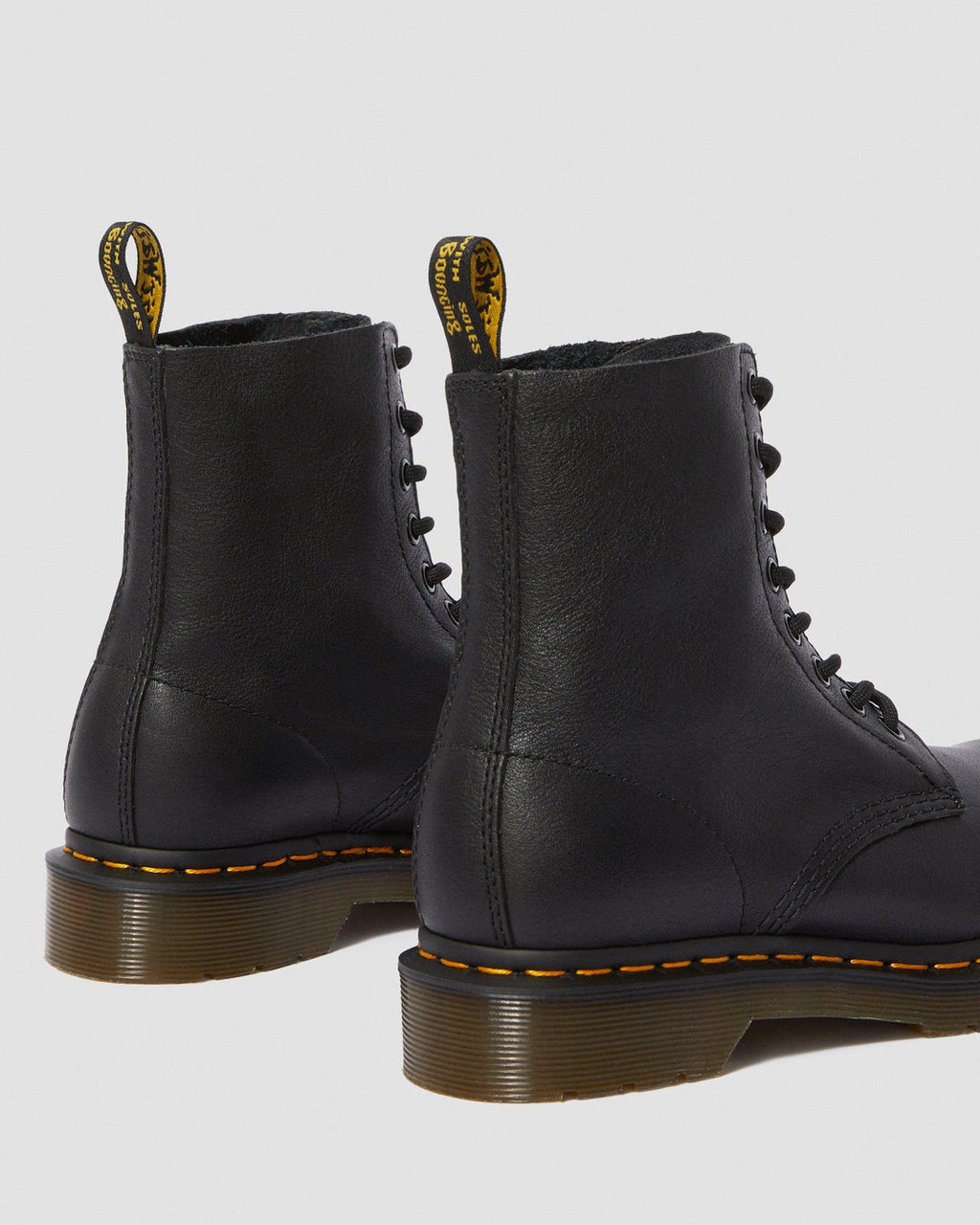 [13512006] UNISEX DR. MARTENS 1460 PASCAL VIRGINIA LEATHER LACE UP BOOTS