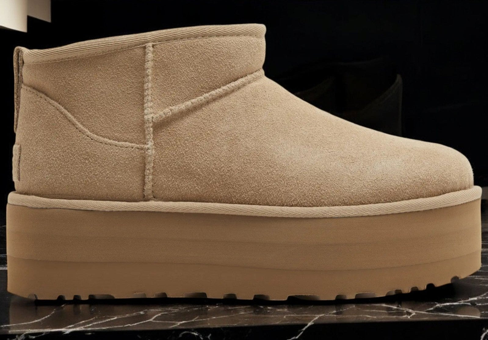 [1135092-SAN] WOMENS UGG CLASSIC ULTRA MINI PLATFORM