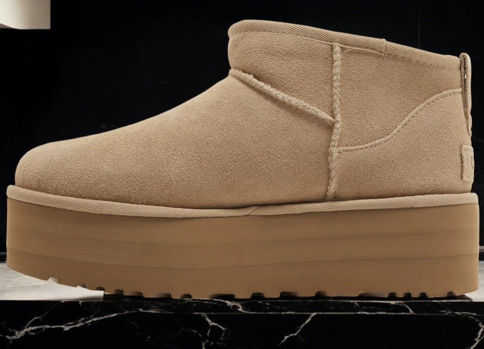 [1135092-SAN] WOMENS UGG CLASSIC ULTRA MINI PLATFORM