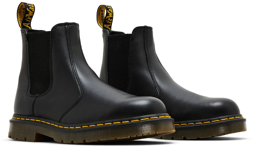[24383001] UNISEX DR. MARTENS 2976 SLIP RESISTANT LEATHER CHELSEA BOOTS