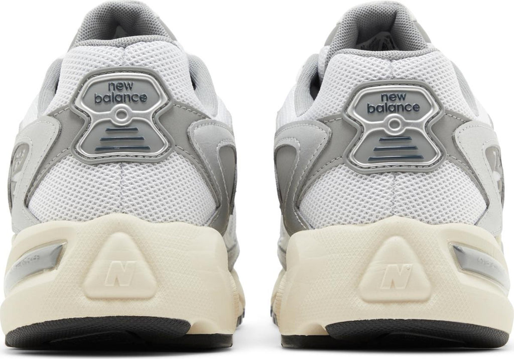 [ML725CD] Mens New Balance ML725V1 'Metallic Silver Slate Grey'