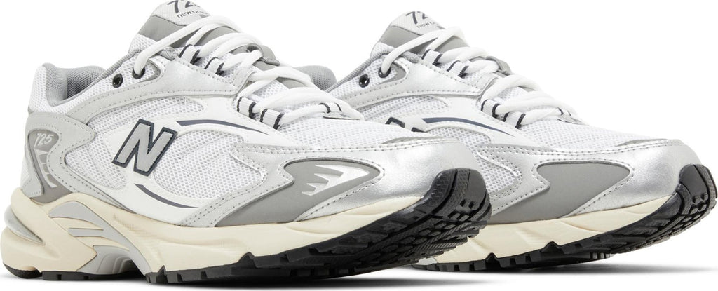 [ML725CD] Mens New Balance ML725V1 'Metallic Silver Slate Grey'