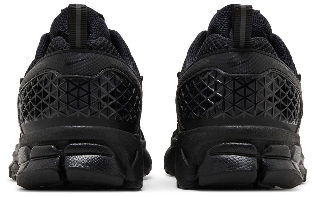 [HF6998-001] GRADE SCHOOL NIKE GS VOMERO 5 'TRIPLE BLACK'