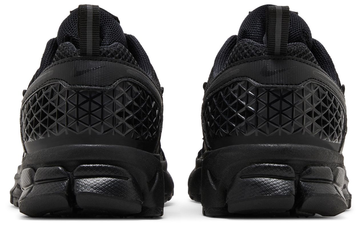 [HF6998-001] GRADE SCHOOL NIKE GS VOMERO 5 'TRIPLE BLACK'