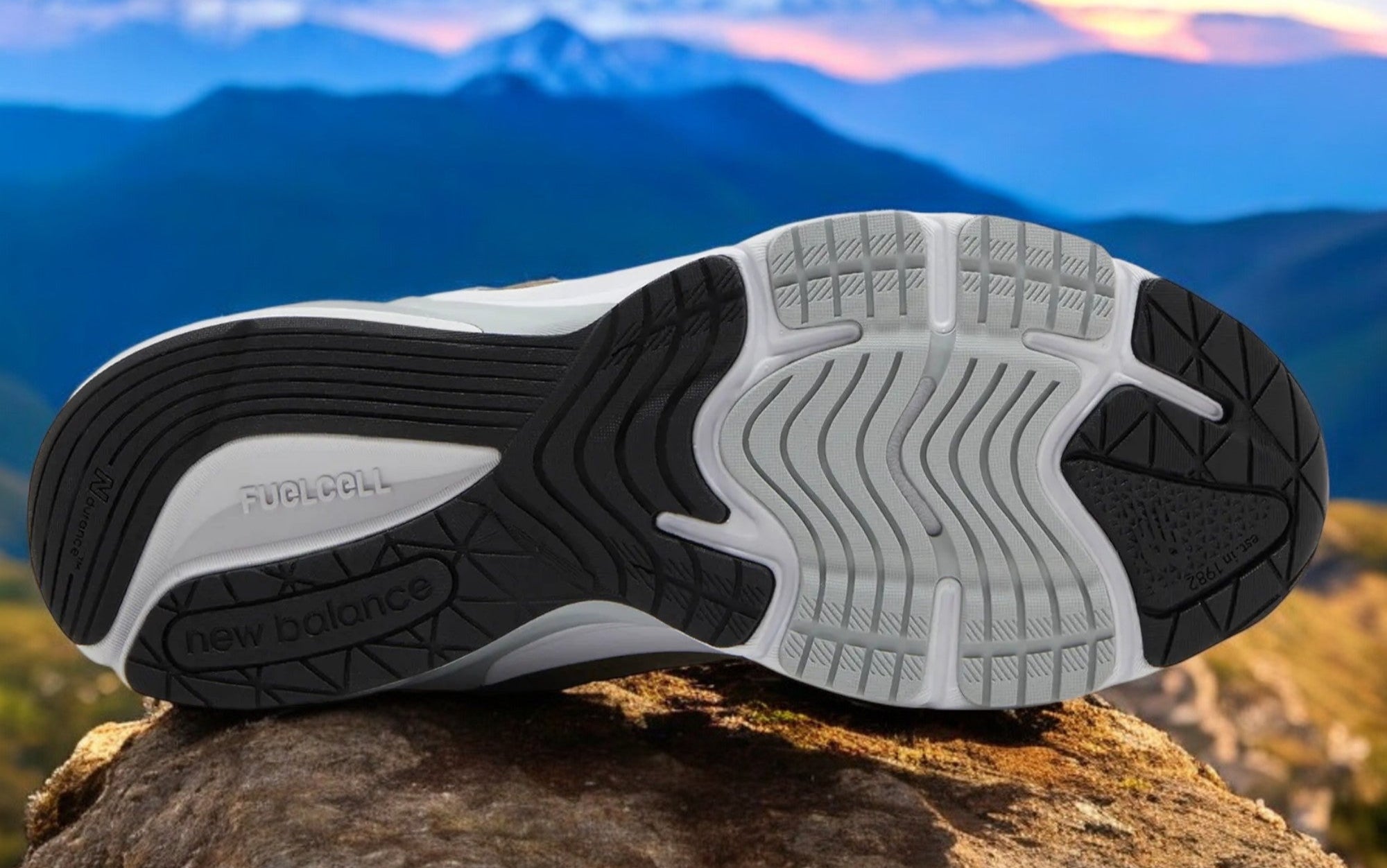 [U990OG6] Mens New Balance 990V6 MADE IN USA 'DARK OLIVE'