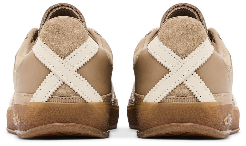 [JQ9231] MENS ADIDAS BAD BUNNY BALLERINA