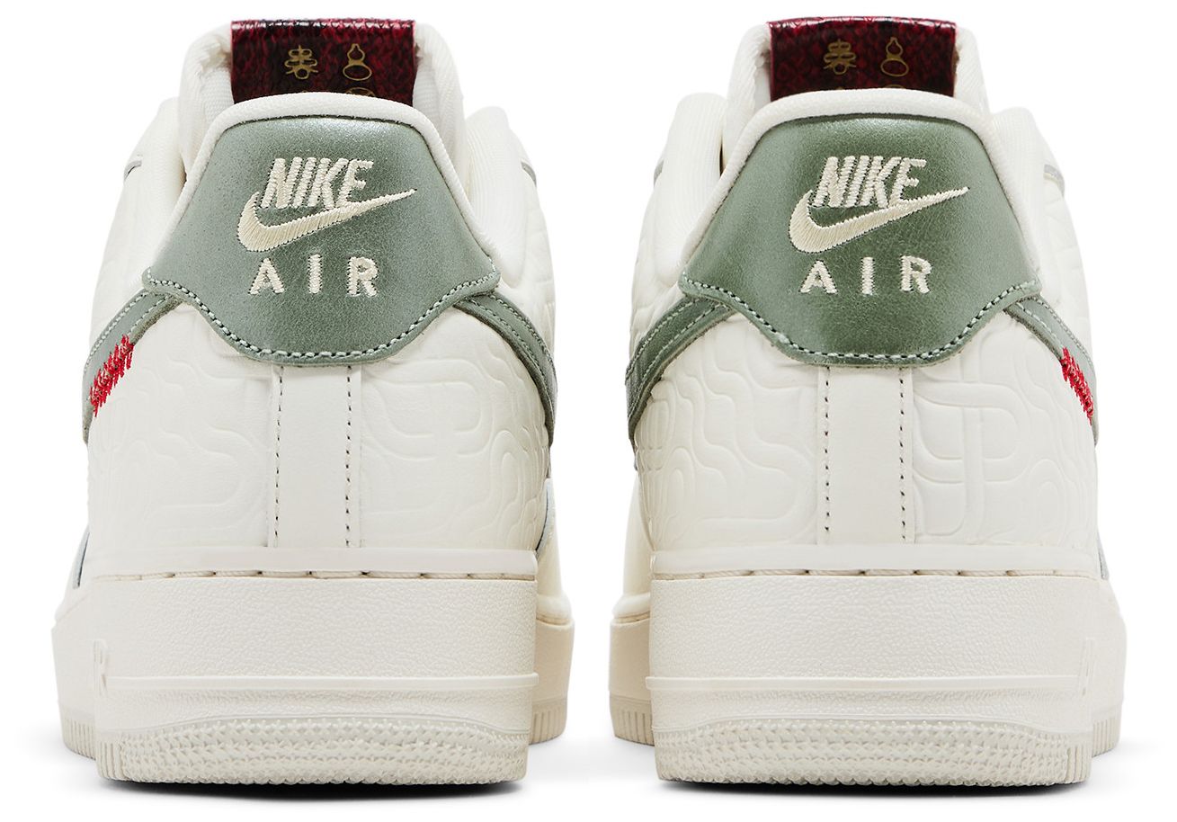 [HV5979-130] MENS NIKE AIR FORCE 1 '07 'YEAR OF THE SNAKE'
