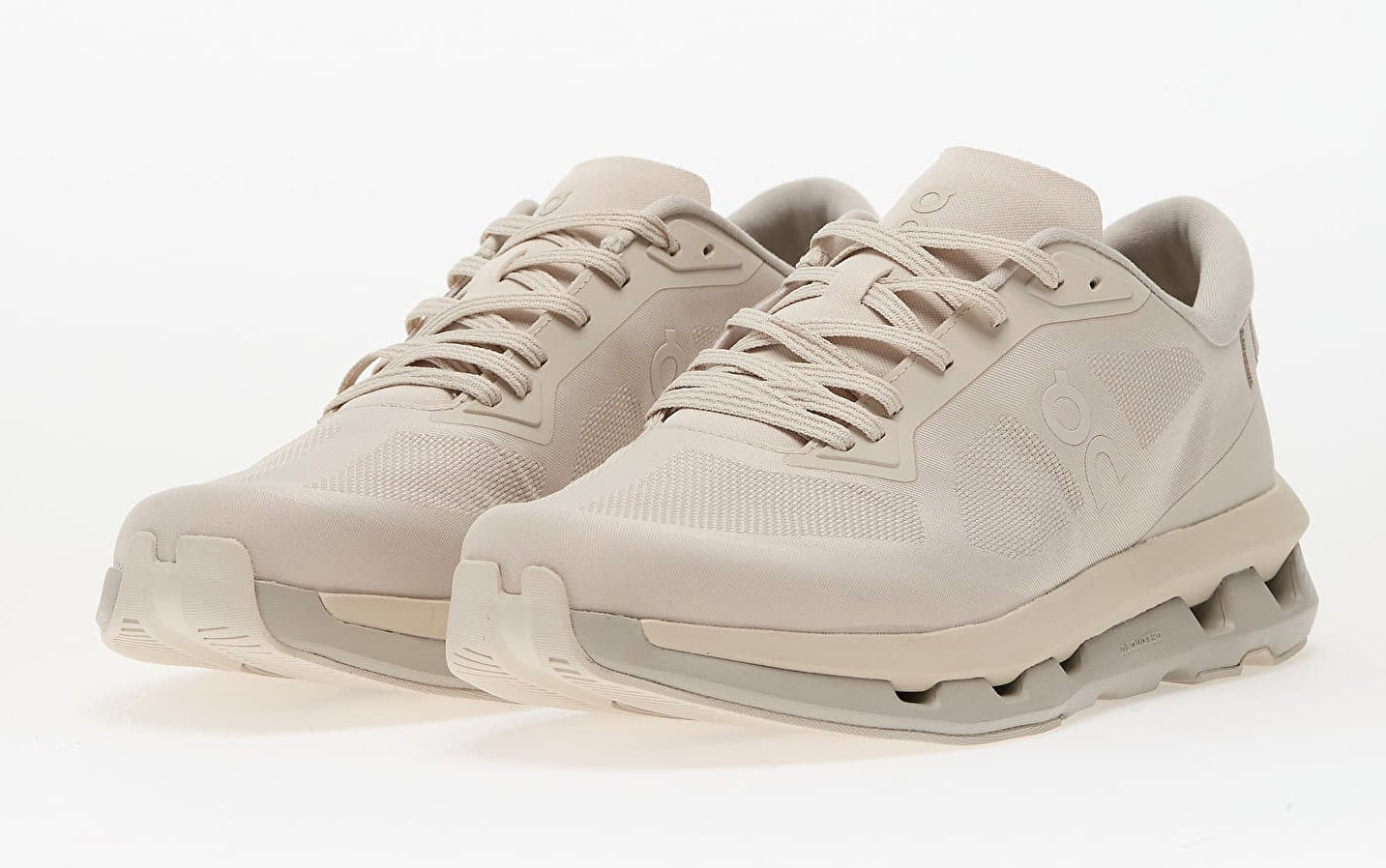 [3MF10084315] MENS ON RUNNING CLOUDZONE M
