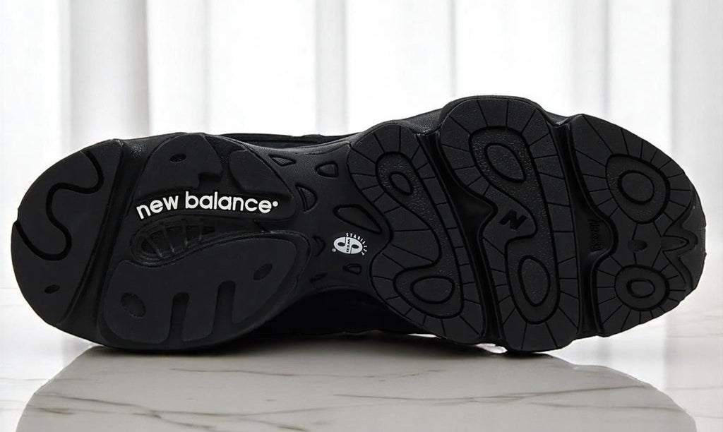 [M1000LA] MENS NEW BALANCE 1000 'BLACK CAT'