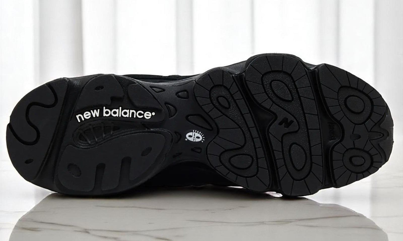 [M1000LA] MENS NEW BALANCE 1000 'BLACK CAT'