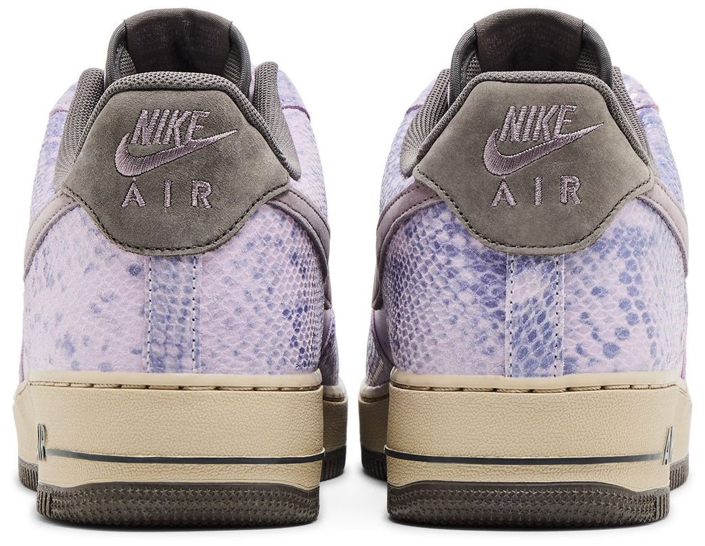 [HF2898-500] MENS NIKE AIR FORCE 1 '07 LV8 'PURPLE SNAKESKIN'