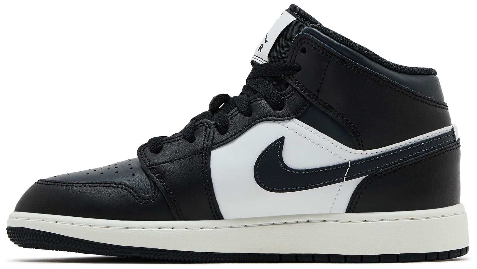 [DQ8423-010] GRADE SCHOOL AIR JORDAN RETRO 1 MID 'OFF NOIR TOE (GS)'
