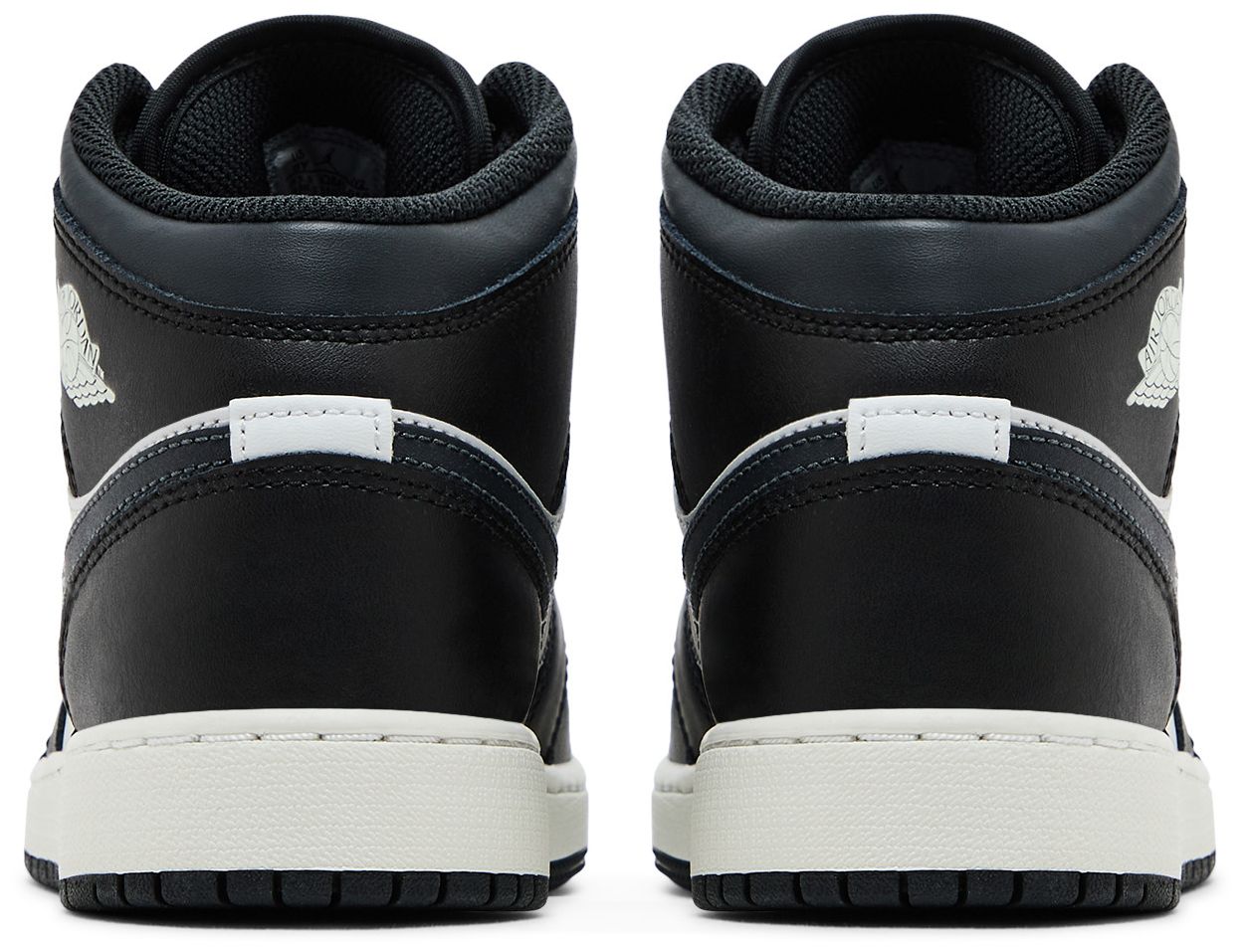 [DQ8423-010] GRADE SCHOOL AIR JORDAN RETRO 1 MID 'OFF NOIR TOE (GS)'
