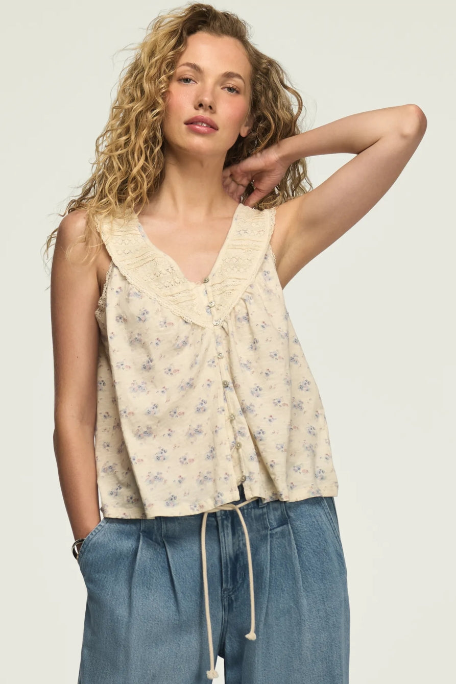 [157876-100] WOMENS LUCKY BRAND LACE YOKE V NECK TOP - CREAM FLORAL