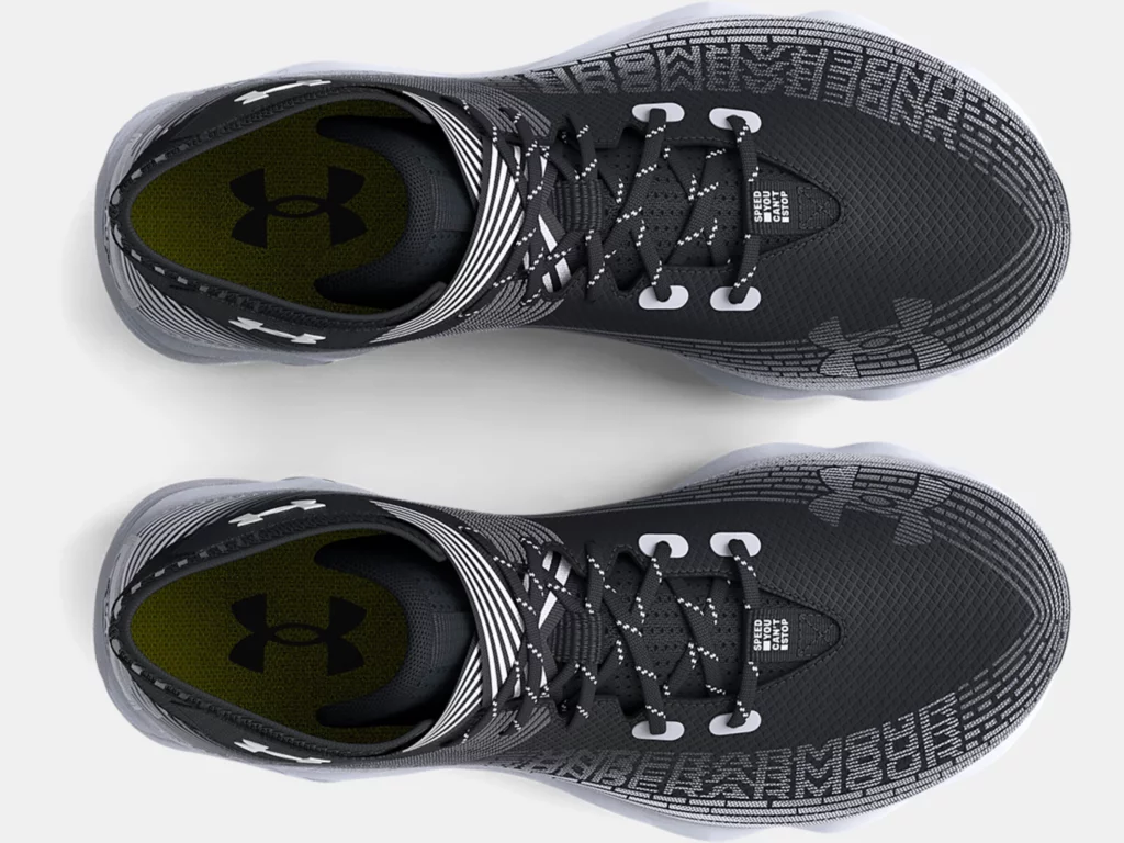 [3023724-003] GRADE SCHOOL UNDER ARMOUR HIGHLIGHT FRANCHISE GS 'BLACK WHITE'