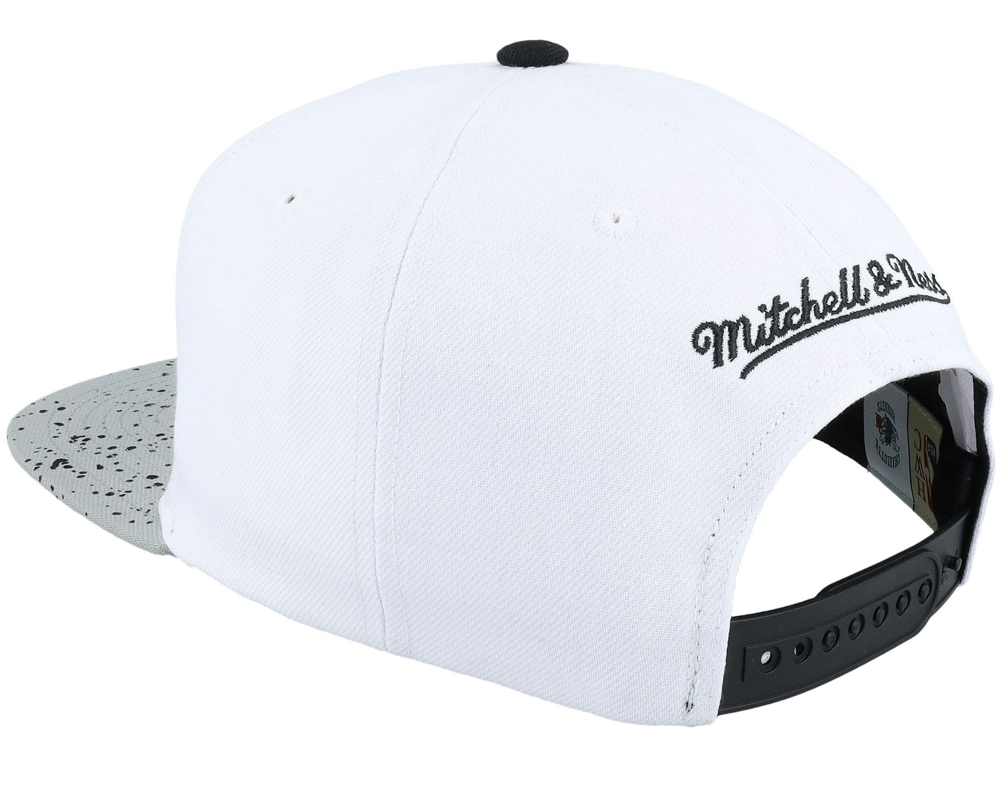MENS MITCHELL & NESS NBA CEMENT TOP SNAPBACK HWC HORNETS - WHITE-SILVER