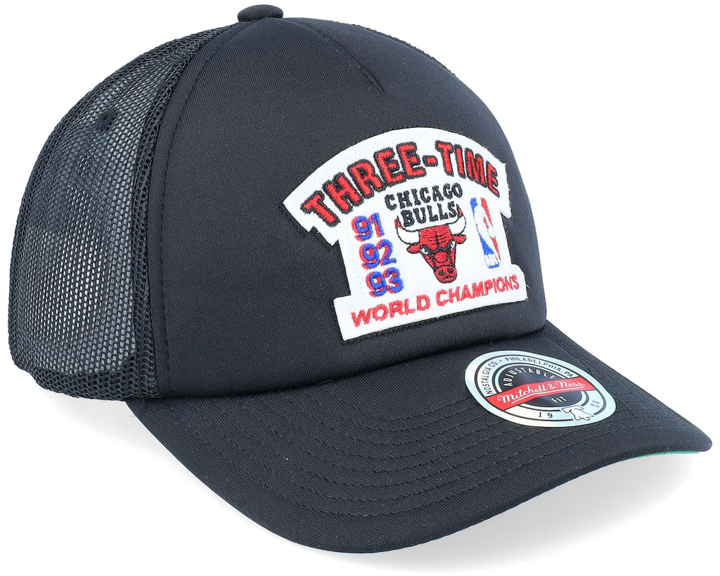 MENS MITCHELL & NESS NBA CHAMPIONSHIP TRUCKER BULLS - BLACK