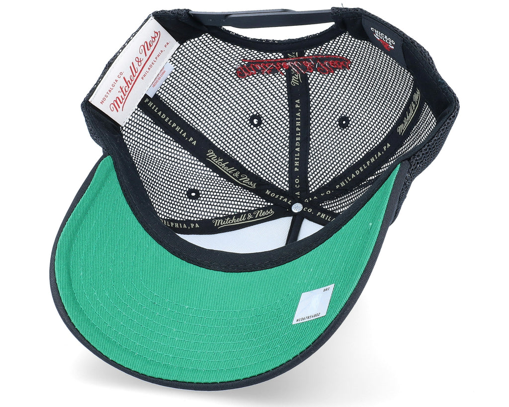 MENS MITCHELL & NESS NBA CHAMPIONSHIP TRUCKER BULLS - BLACK