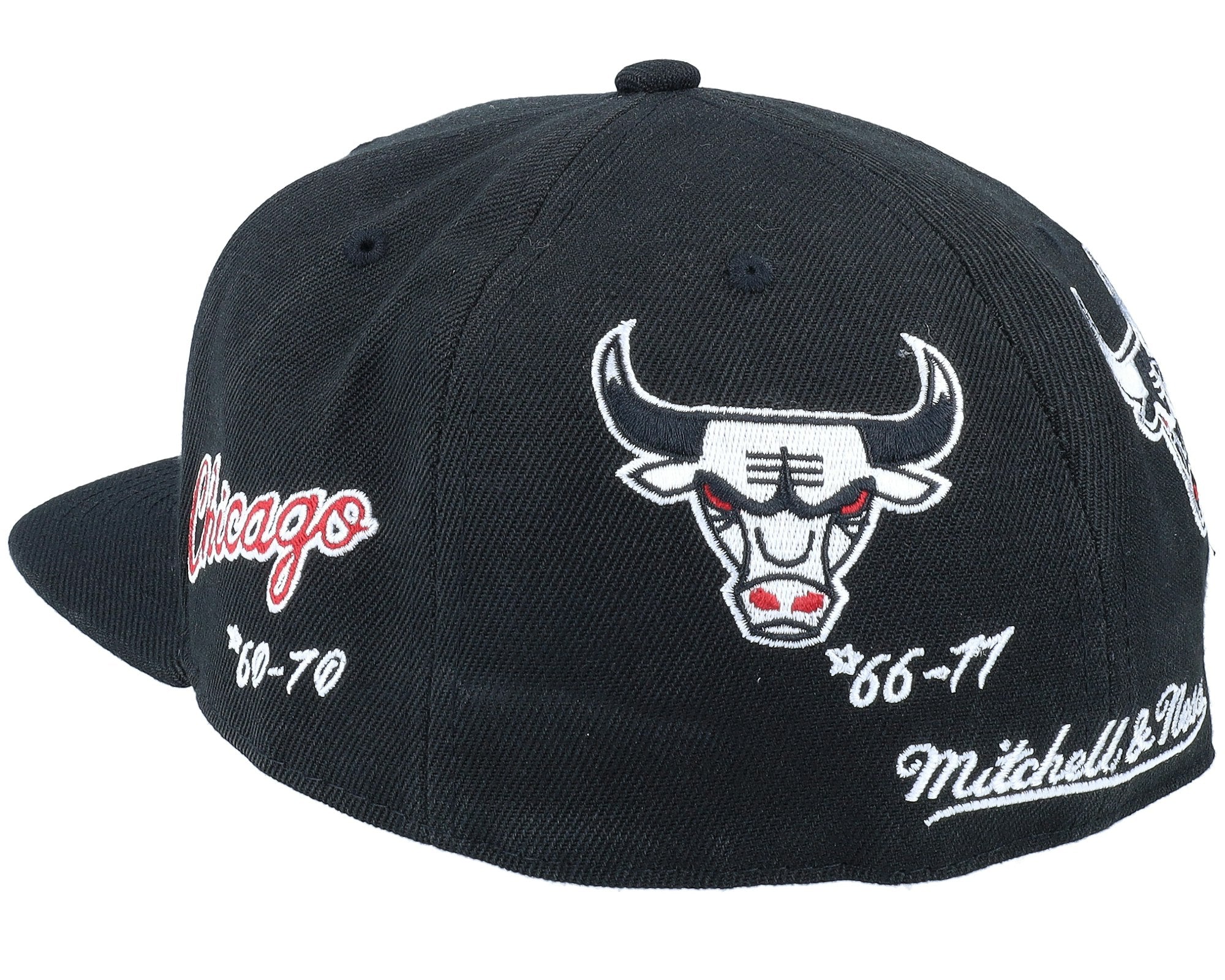 MENS MITCHELL & NESS NBA TIMELINE FITTED HWC BULLS - BLACK