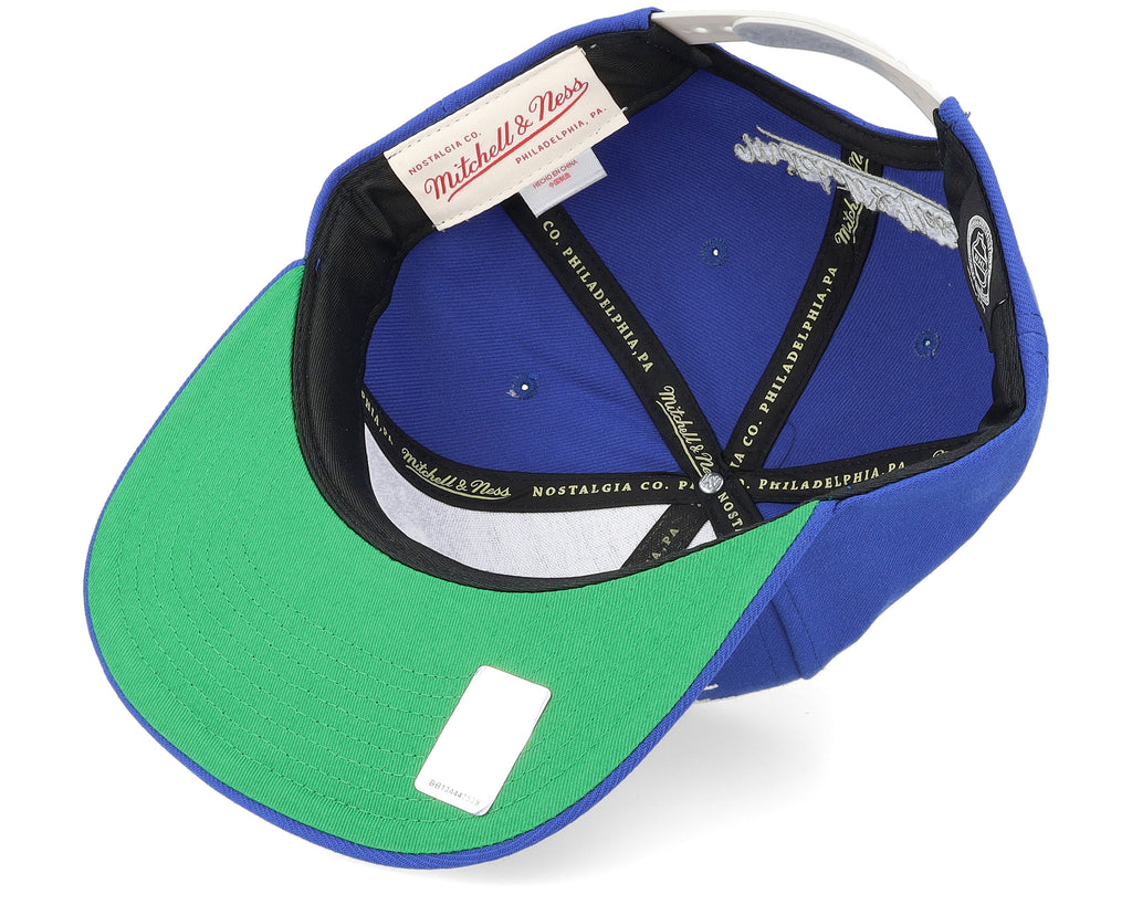 Mens Mitchell & Ness NHL RETRO LOCK UP SNAPBACK MAPLE LEAFS