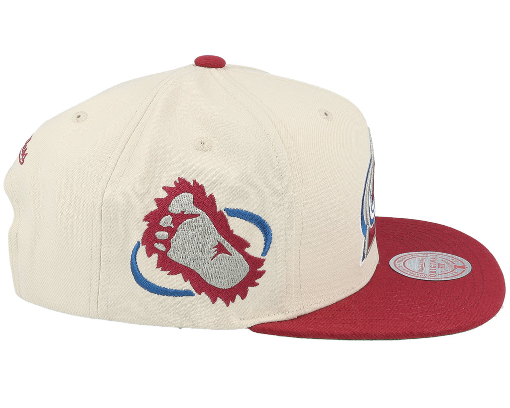 Mens Mitchell & Ness NHL VINTAGE OFF-WHITE SNAPBACK AVALANCHE
