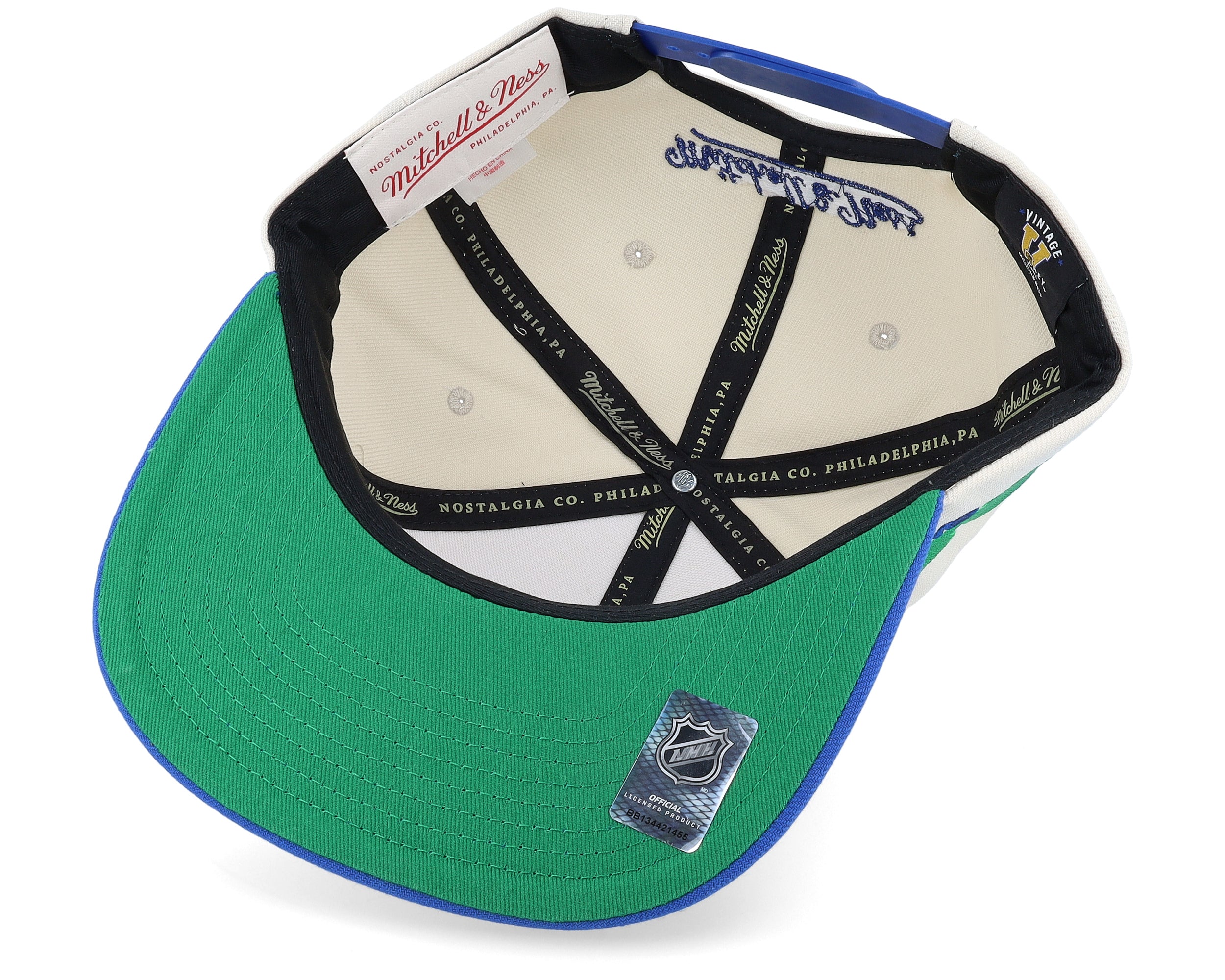 Mens Mitchell & Ness NHL VINTAGE OFF-WHITE SNAPBACK WHALERS