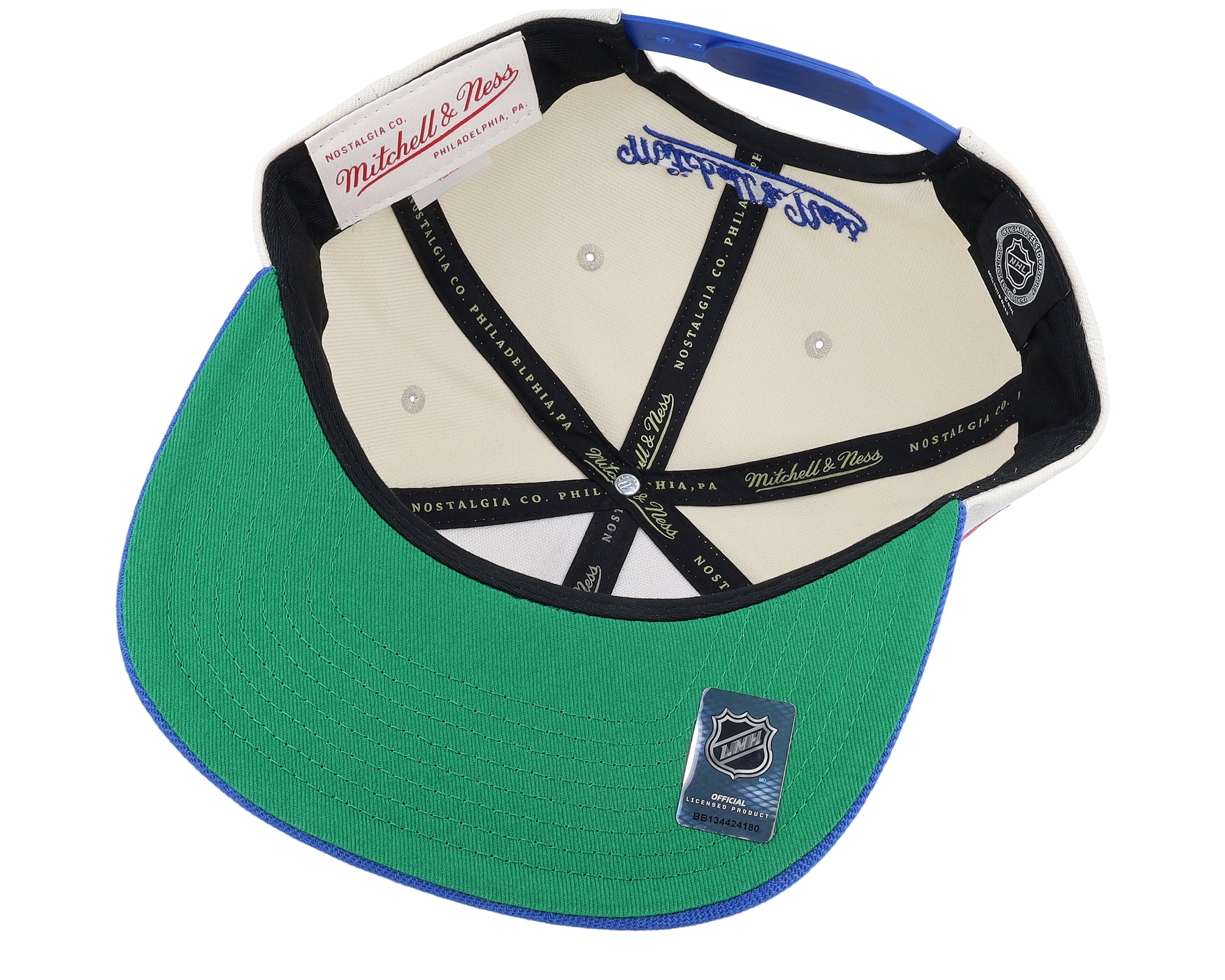 Mens Mitchell & Ness NHL VINTAGE OFF-WHITE SNAPBACK ISLANDERS