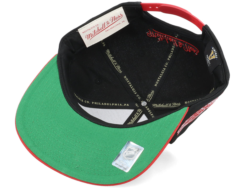 Mens Mitchell & Ness NHL VINTAGE SCRIPT SNAPBACK RED WINGS