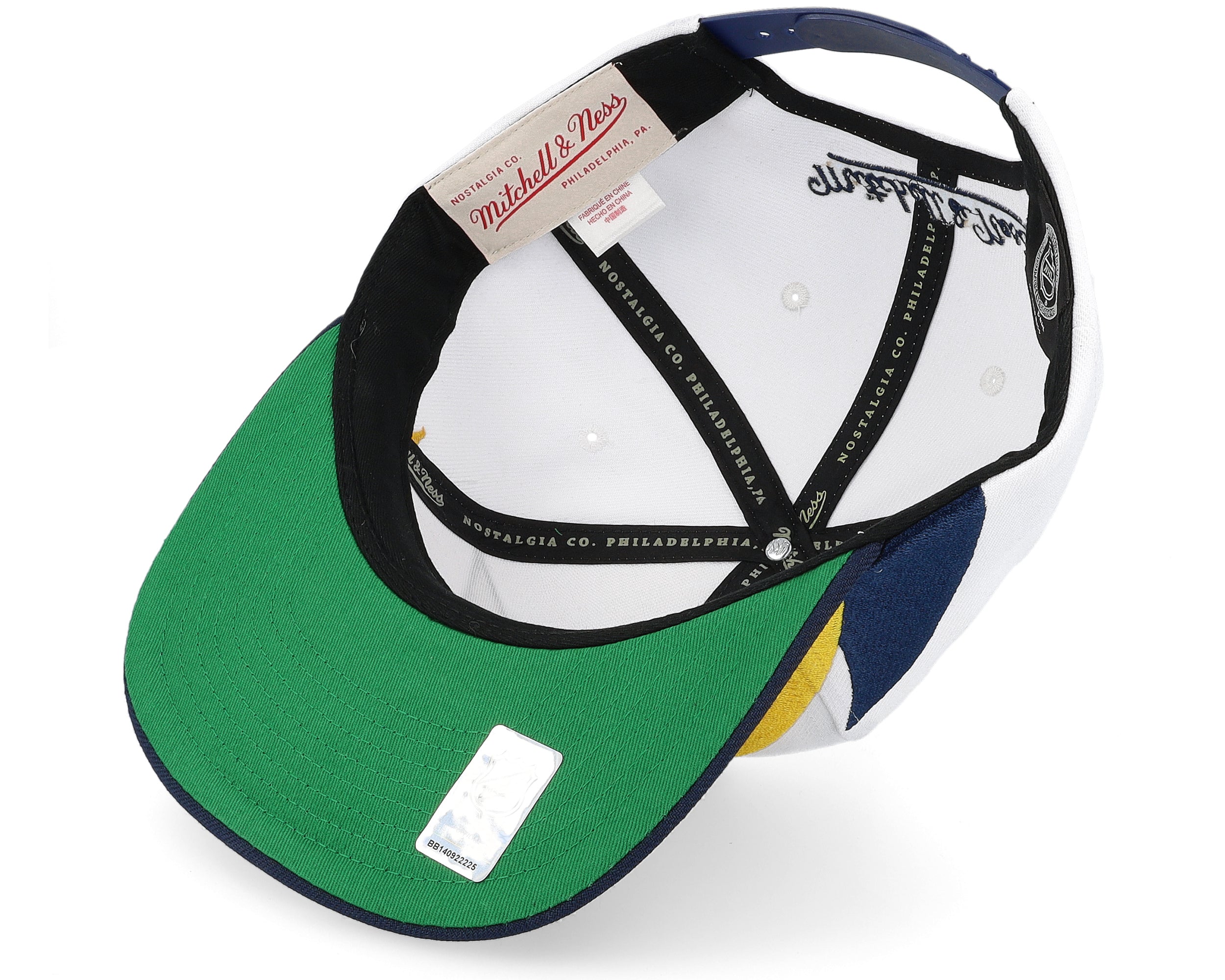 Mens Mitchell & Ness NHL VINTAGE SHARKTOOTH SNAPBACK BLUES