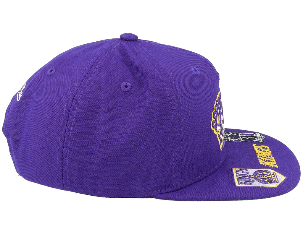 Mens Mitchell & Ness NHL VINTAGE HAT TRICK SNAPBACK KINGS
