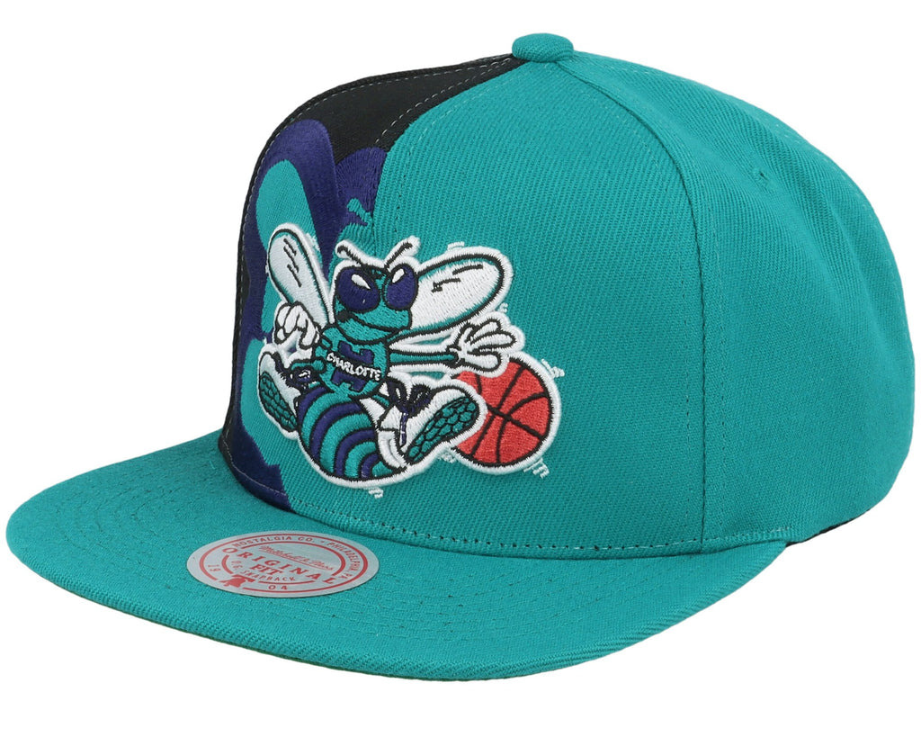 Mens MITCHELL & NESS NBA RETROLINE SNAPBACK HWC HORNETS